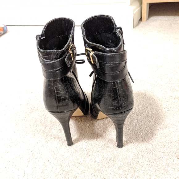 Altuzarra for Target booties - Picture 4 of 8
